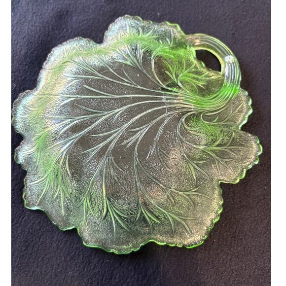 Vintage Indiana Green Depression Glass Pebble Leaf Twiggy Uranium Vaseline - Picture 3 of 4